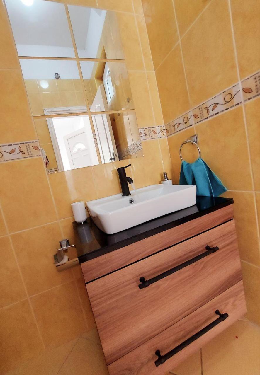Apartmani Radovic Bijela Rum bild