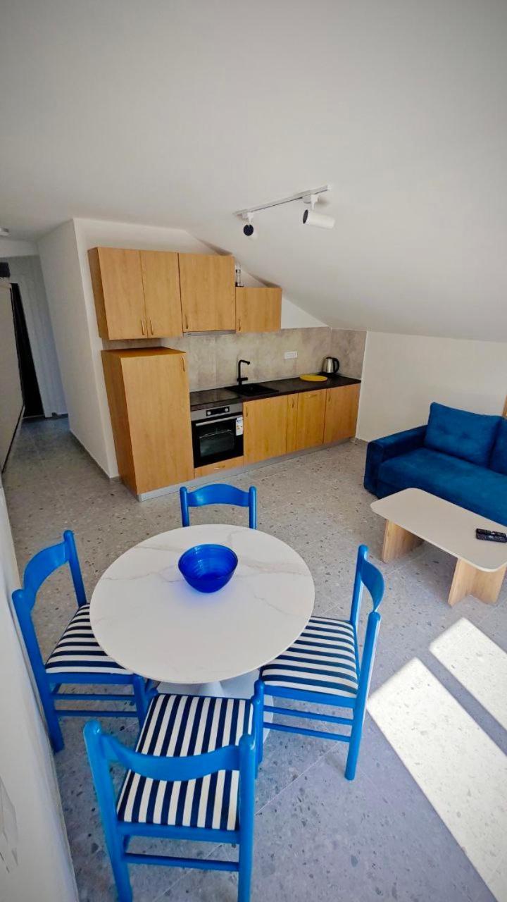 Apartmani Radovic Bijela Exteriör bild